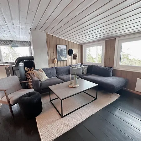 Koselig Hytte, Med Ski-in Out *