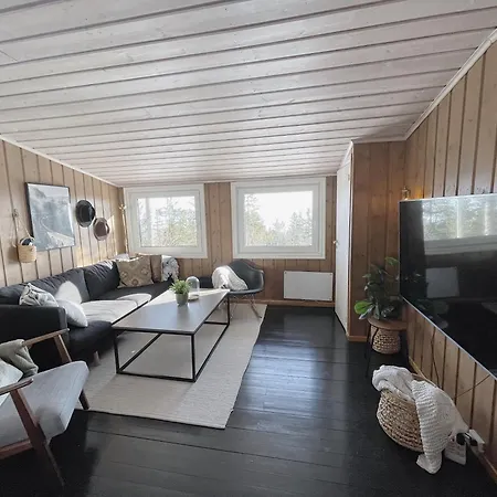 Koselig Hytte, Med Ski-in Out