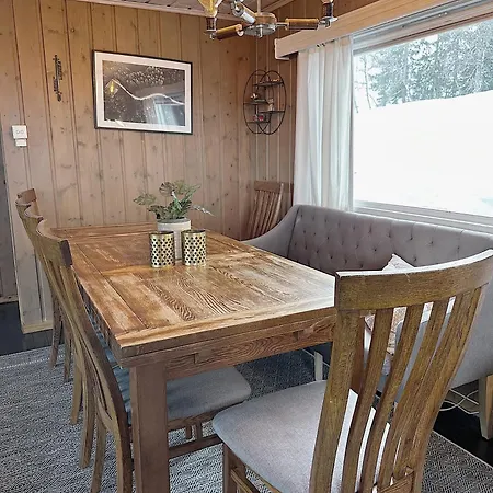 Koselig Hytte, Med Ski-in Out Дом отдыха Lifjell