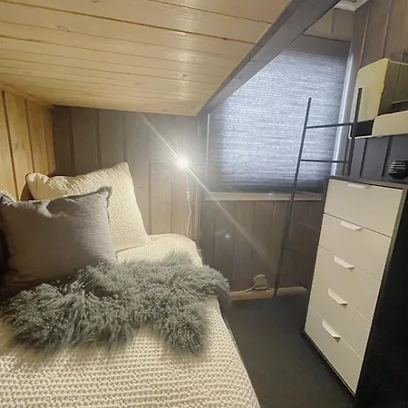Koselig Hytte, Med Ski-in Out *